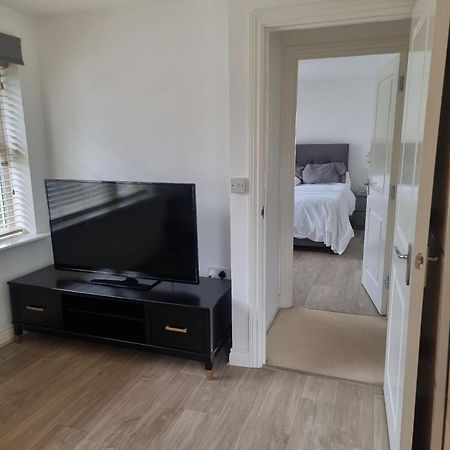 Bromley Common- Double Bedroom With En-Suite With Private Lounge In Shared Town House Экстерьер фото