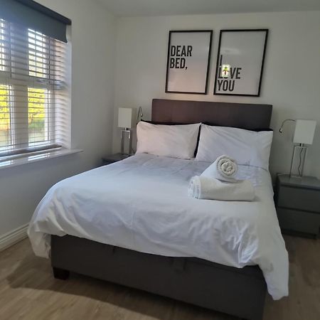 Bromley Common- Double Bedroom With En-Suite With Private Lounge In Shared Town House Экстерьер фото