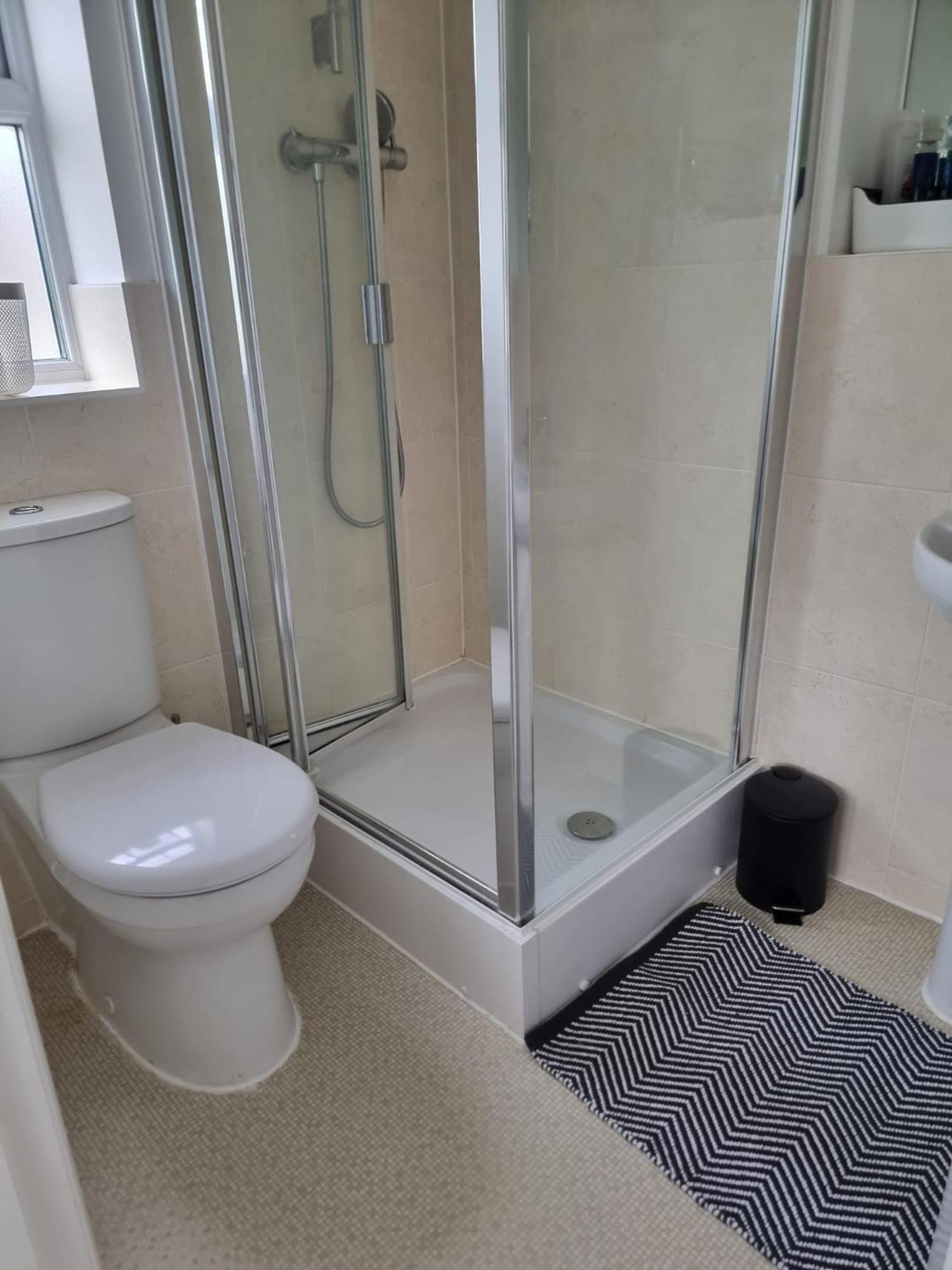 Bromley Common- Double Bedroom With En-Suite With Private Lounge In Shared Town House Экстерьер фото