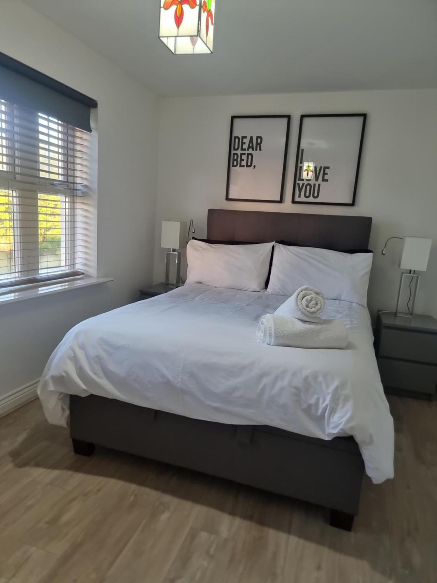Bromley Common- Double Bedroom With En-Suite With Private Lounge In Shared Town House Экстерьер фото