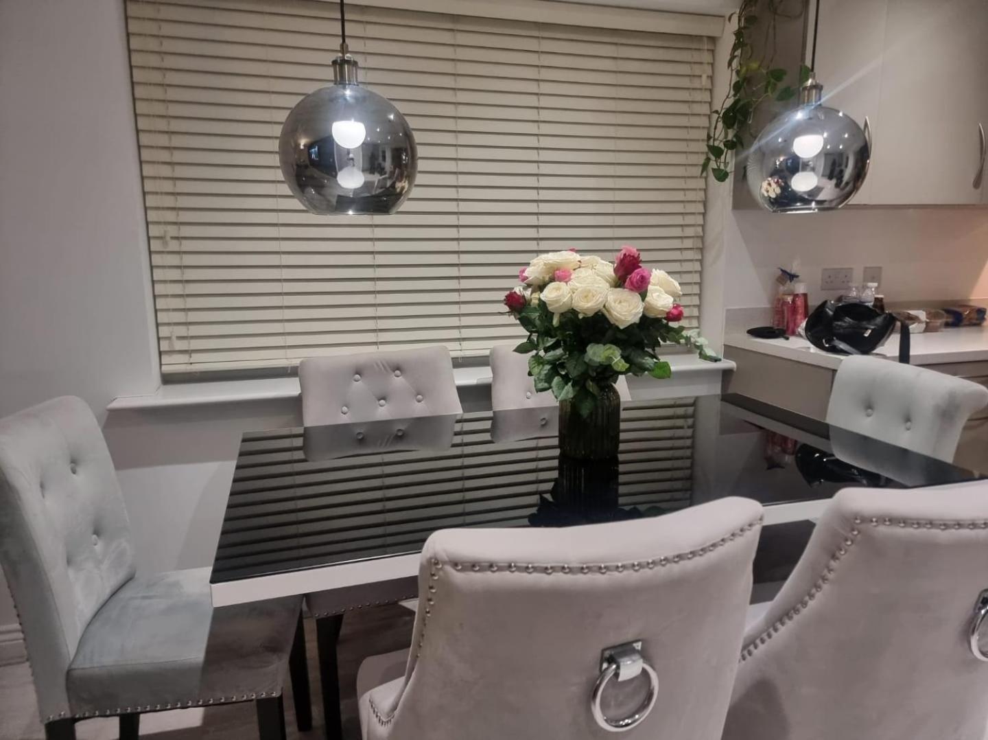 Bromley Common- Double Bedroom With En-Suite With Private Lounge In Shared Town House Экстерьер фото